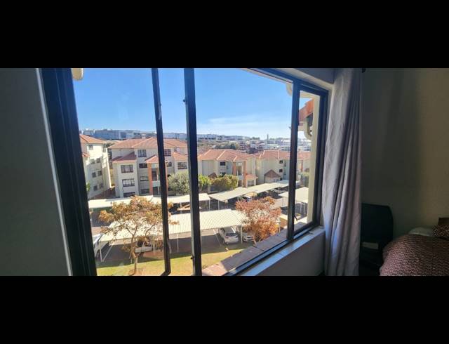 2 BEDROOM APARTMENT FOR SALE IN GREENSTONE HILL
